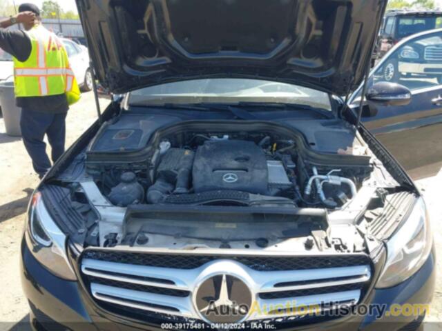 MERCEDES-BENZ GLC 300, WDC0G4JB2KV139355