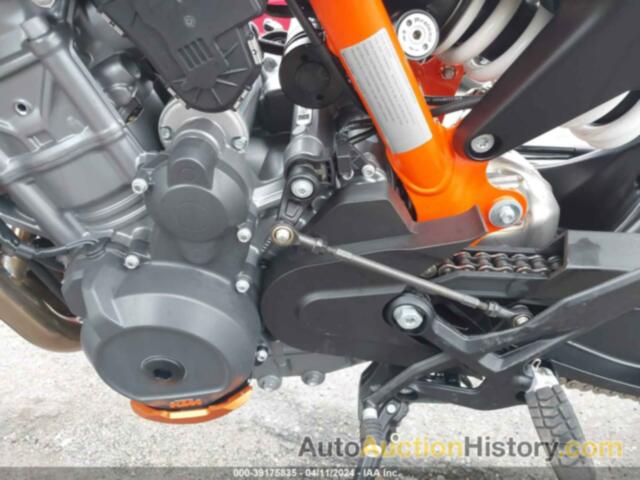 KTM 890 DUKE R, VBKTU9407PM857689