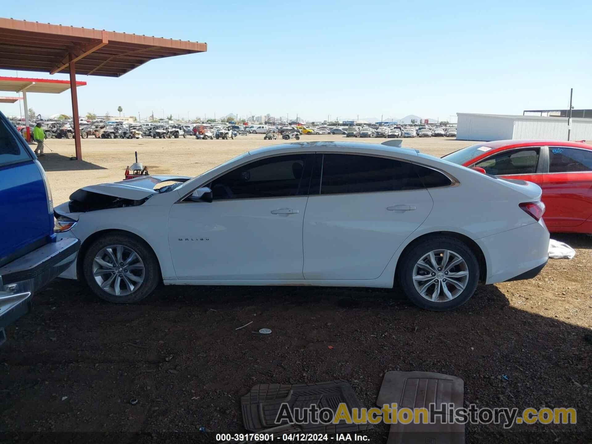 CHEVROLET MALIBU FWD LT, 1G1ZD5ST3LF033827