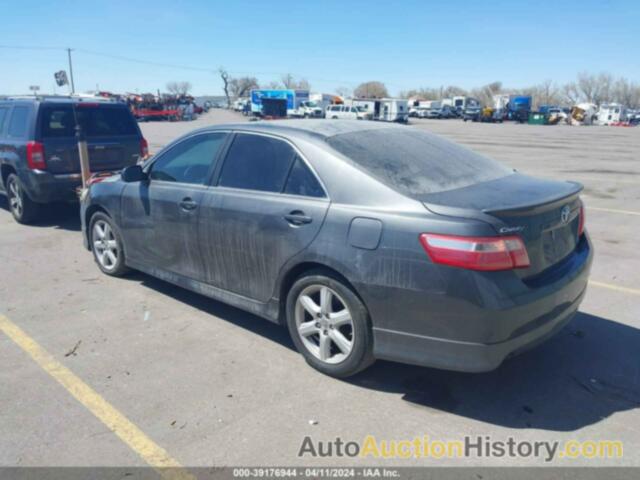 TOYOTA CAMRY SE V6, 4T1BK46K88U071000