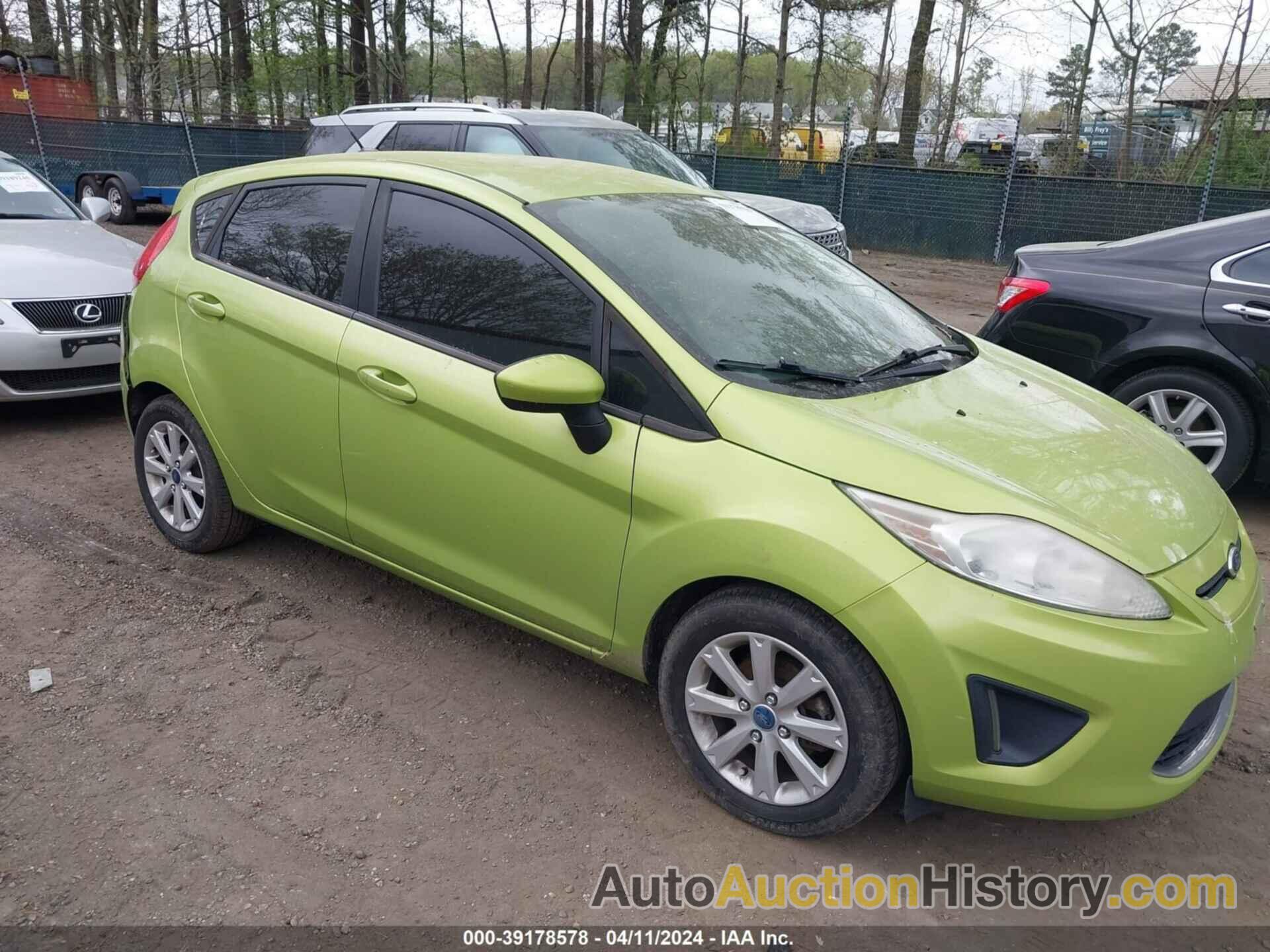 FORD FIESTA SE, 3FADP4EJ9CM149486