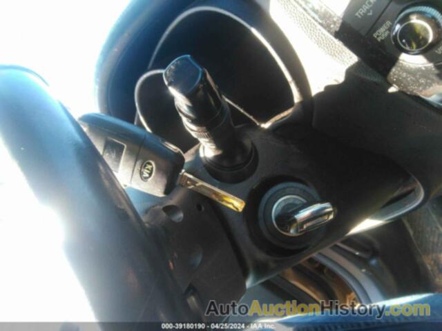 KIA SOUL +, KNDJP3A5XE7023585