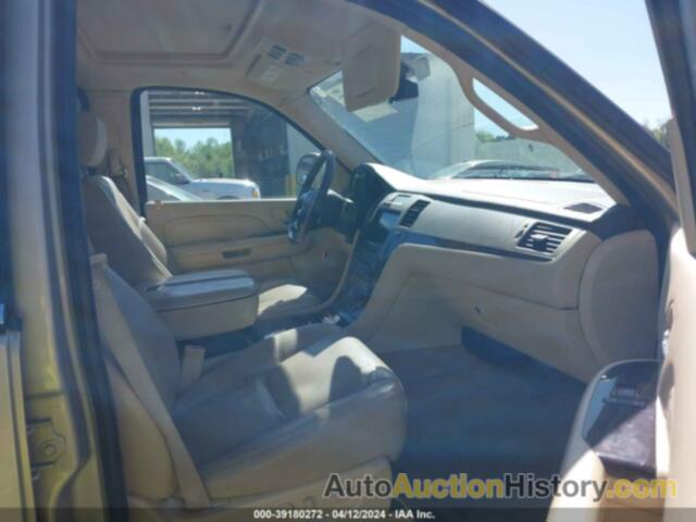 CADILLAC ESCALADE ESV, 1GYFC66828R204284