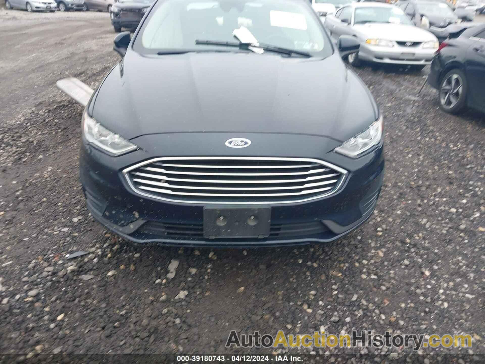 FORD FUSION SE, 3FA6P0HD9LR101304