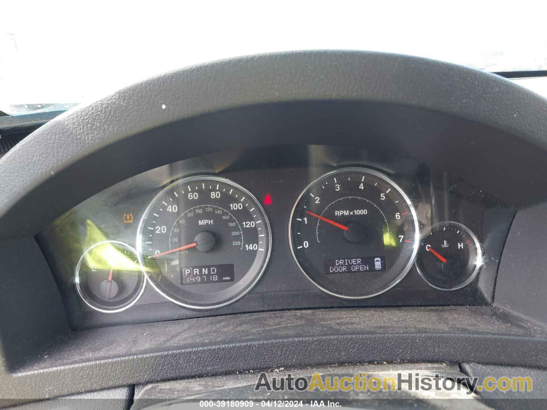 JEEP GRAND CHEROKEE LAREDO, 1J8GR48K68C138274