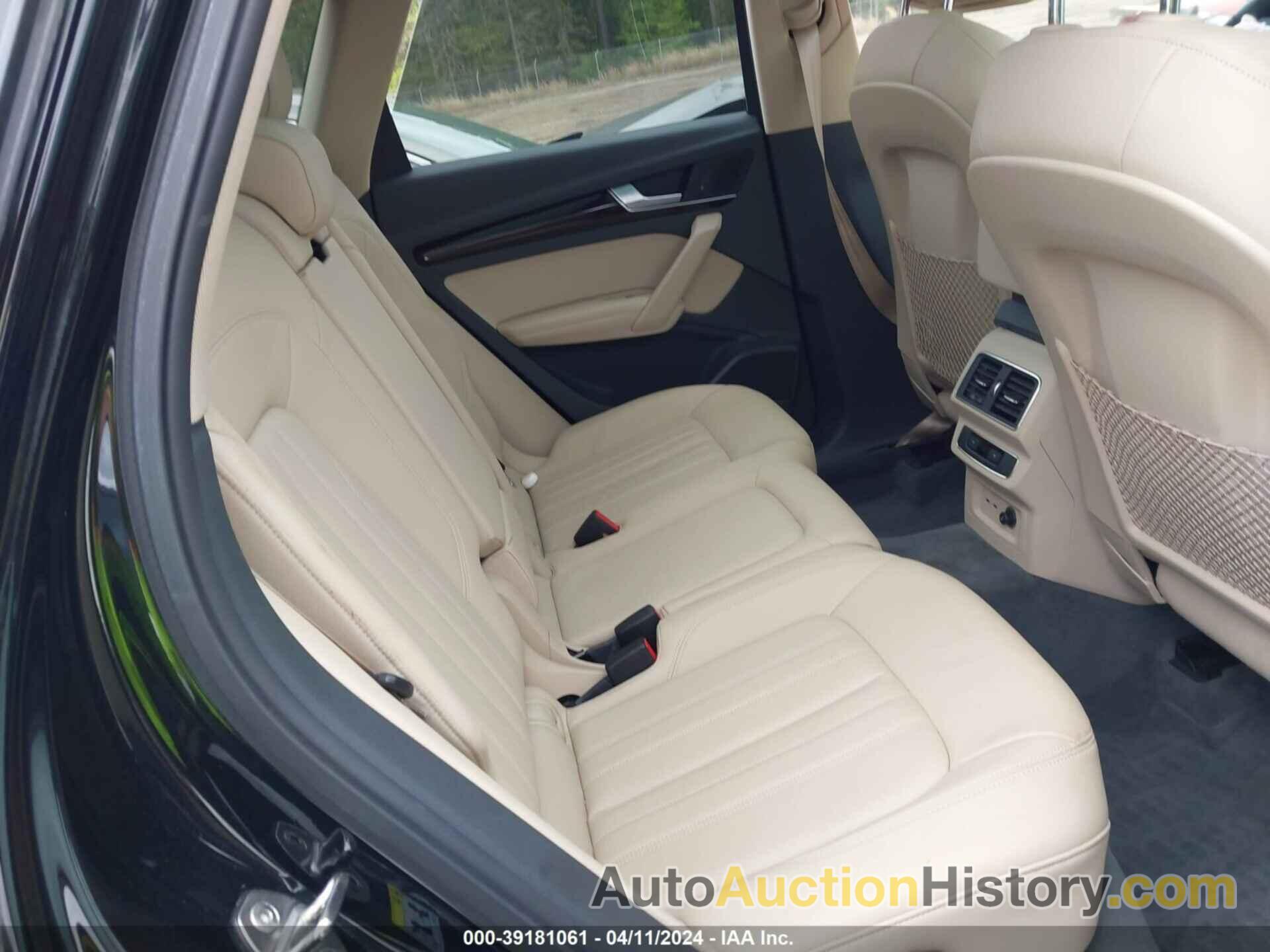 AUDI Q5 45 PREMIUM, WA1CNAFYXK2059012