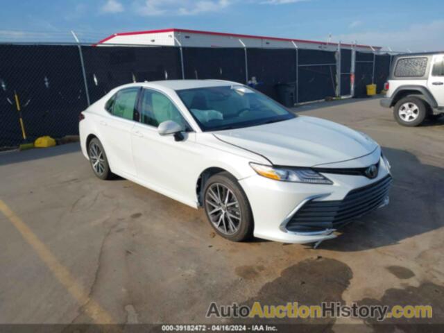 TOYOTA CAMRY XLE, 4T1F11AK0PU177062