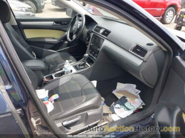 VOLKSWAGEN PASSAT SE W/SUNROOF, 1VWBH7A3XDC142103