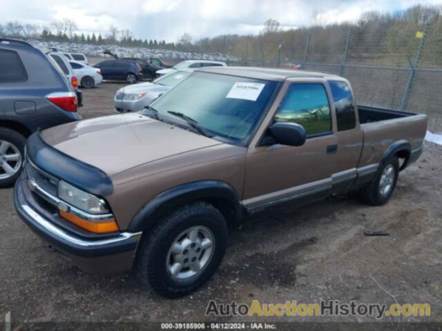 CHEVROLET S-10 LS, 1GCDT19W428115646