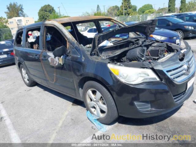 VOLKSWAGEN ROUTAN SE, 2V4RW3D15AR325055