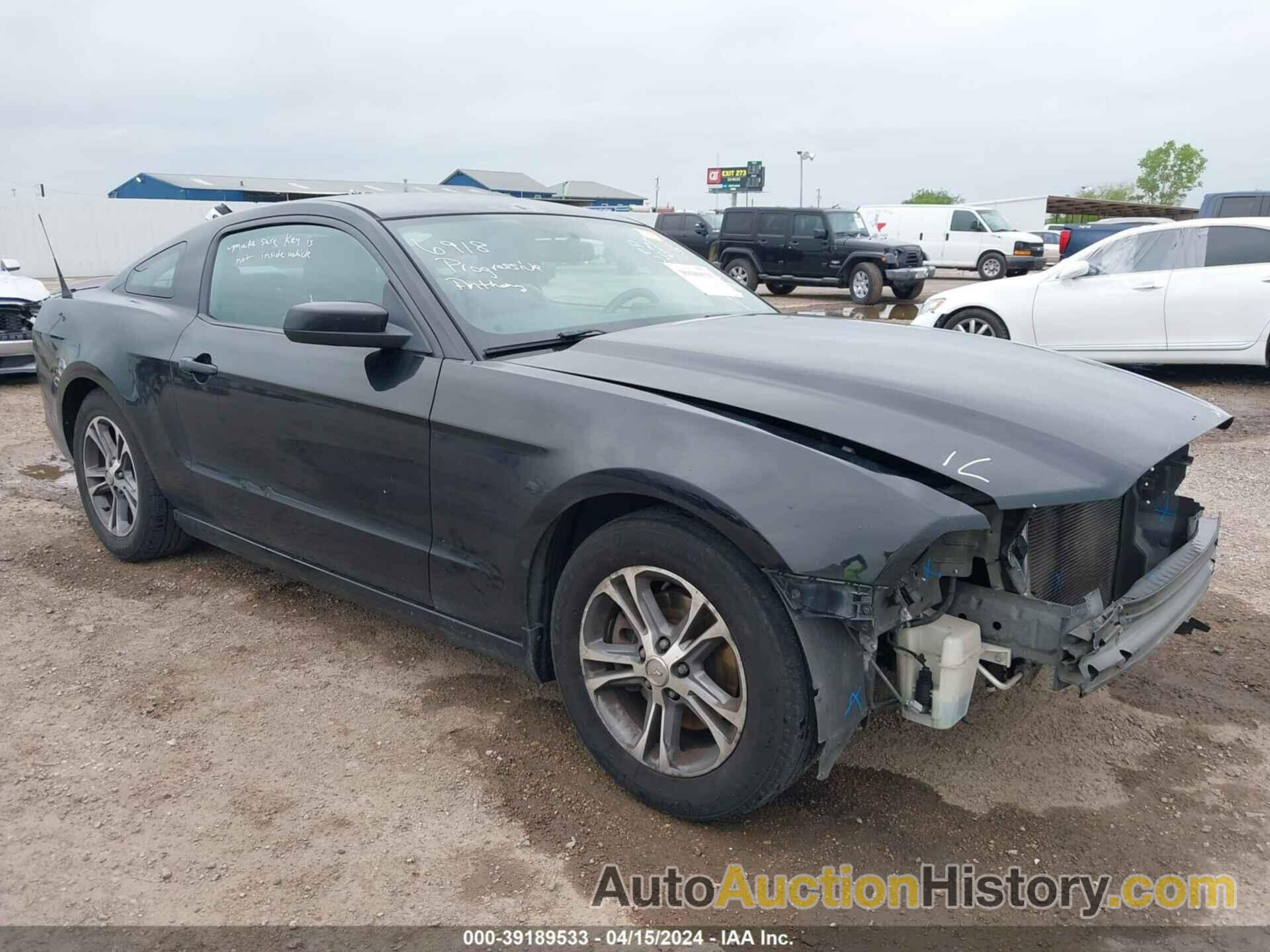 FORD MUSTANG, 1ZVBP8AM4E5281599