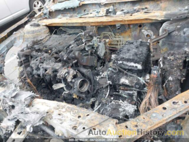 TOYOTA CAMRY LE, 4T1C11AK6PU156543