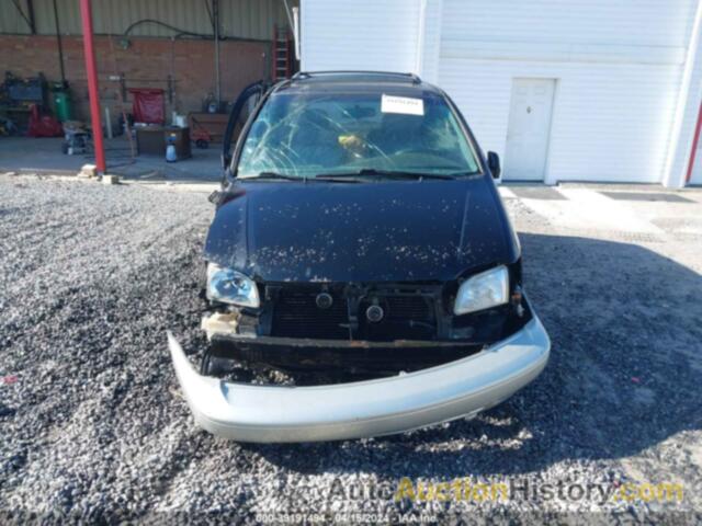 TOYOTA SIENNA LE/XLE, 4T3ZF13C4YU252634