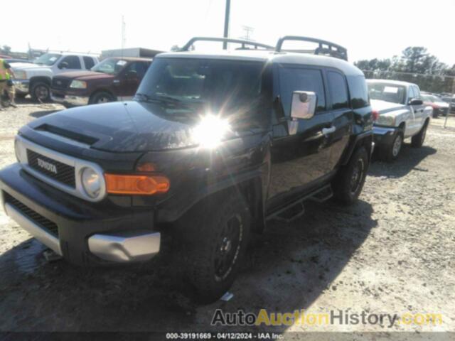 TOYOTA FJ CRUISER, JTEZU11F270008577