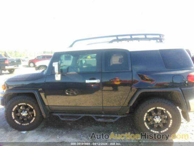 TOYOTA FJ CRUISER, JTEZU11F270008577