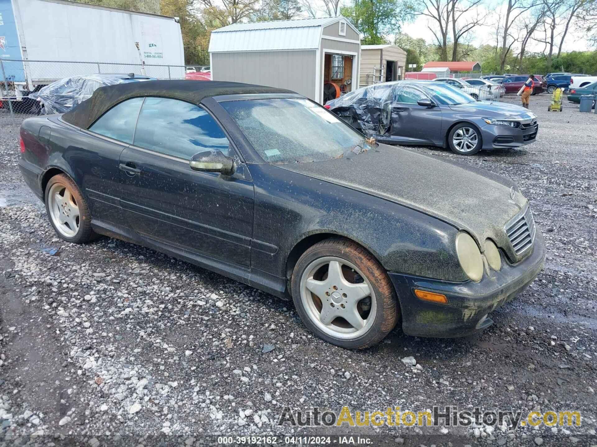 MERCEDES-BENZ CLK 430, WDBLK70G2YT050386