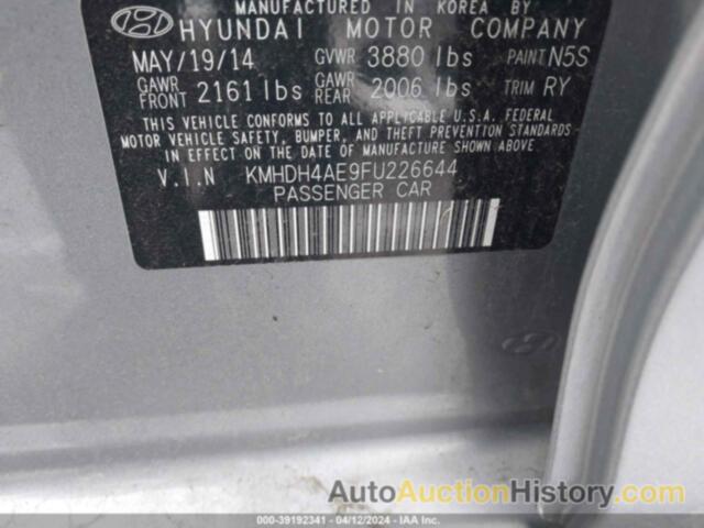 HYUNDAI ELANTRA SE, KMHDH4AE9FU226644