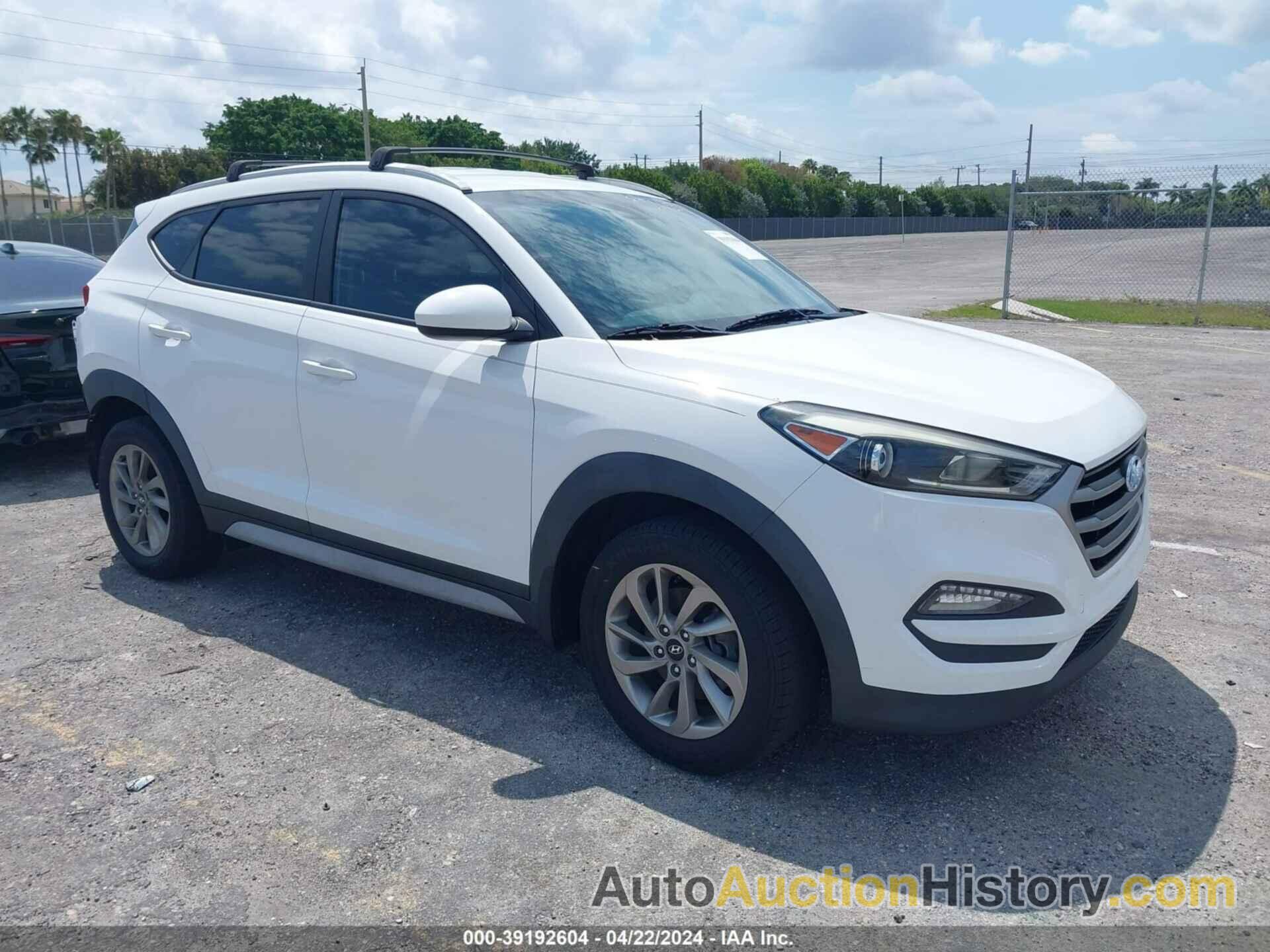 HYUNDAI TUCSON SE, KM8J33A40HU554783