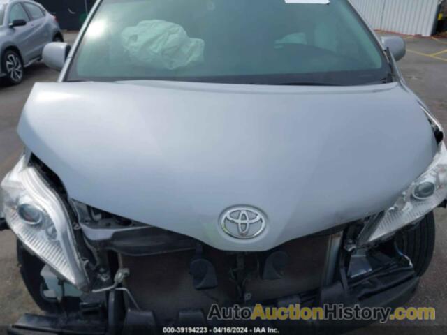 TOYOTA SIENNA XLE PREMIUM 8 PASSENGER, 5TDYK3DC9GS726899