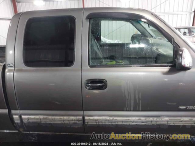 CHEVROLET SILVERADO 1500 LS, 1GCEK19T6YE407791