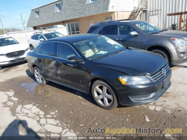 VOLKSWAGEN PASSAT SE, 1VWBT7A32FC041820