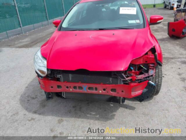 FORD FOCUS SE, 1FADP3K26EL392328