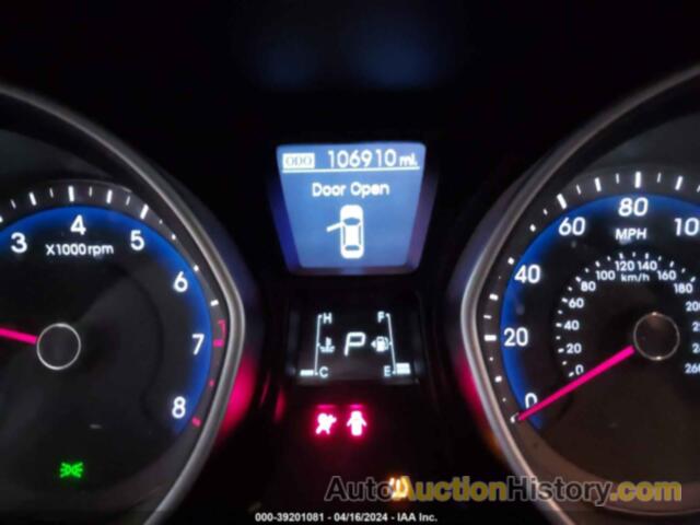 HYUNDAI ELANTRA GT, KMHD35LE8DU104355