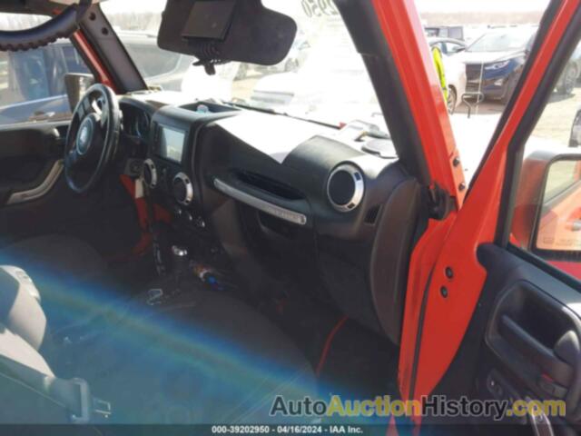 JEEP WRANGLER UNLIMITED SAHARA, 1C4BJWEG5FL671380