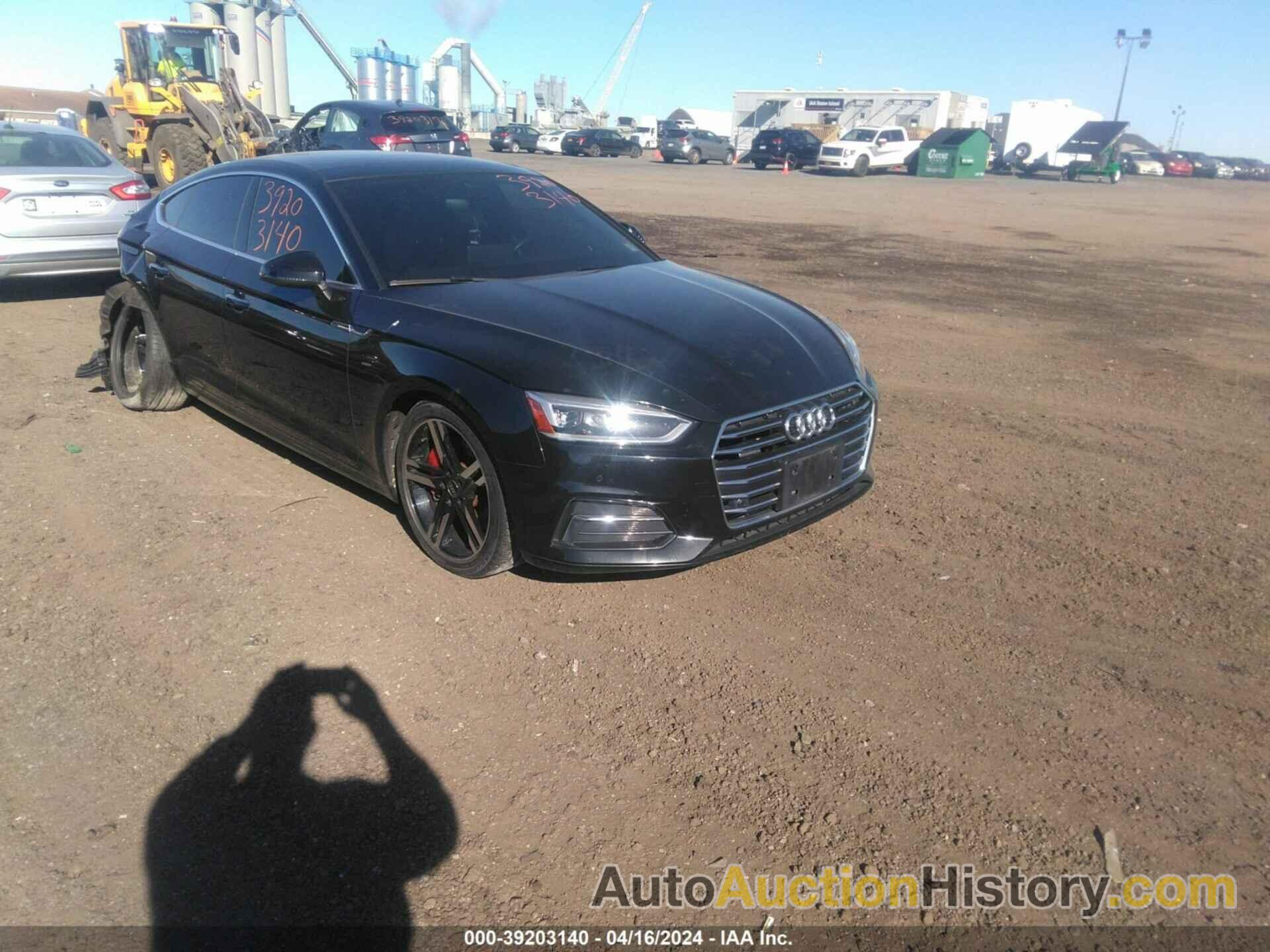 AUDI A5 45 PREMIUM, WAUBNCF59KA097398