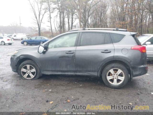 TOYOTA RAV4 XLE, JTMRFREV6D5024360