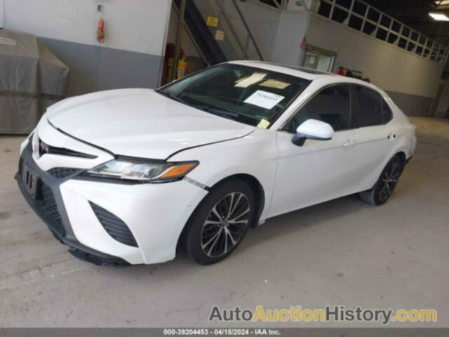 TOYOTA CAMRY SE, 4T1B11HK8JU078632