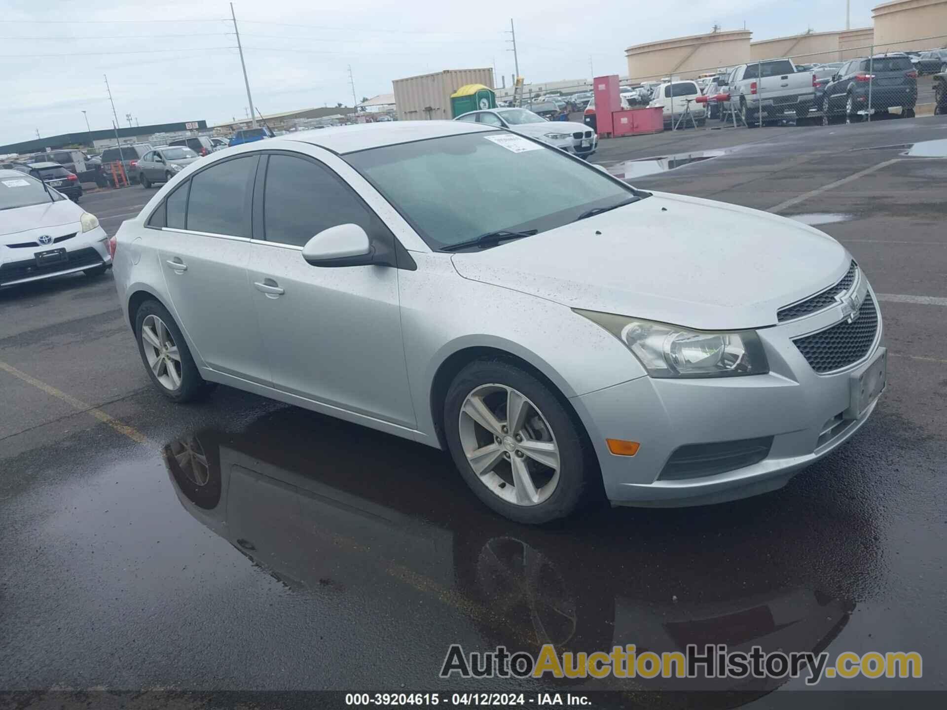 CHEVROLET CRUZE 2LT AUTO, 1G1PE5SB7E7312772