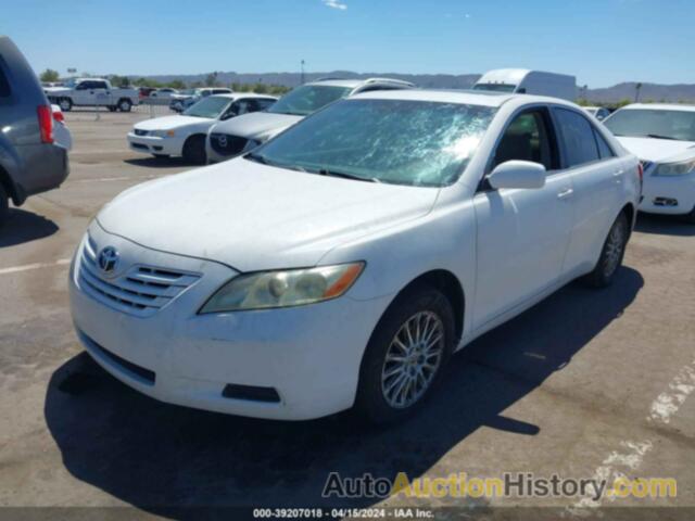 TOYOTA CAMRY LE, 4T1BE46KX7U677131