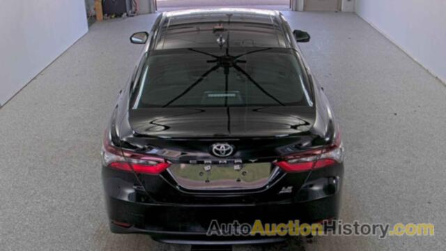 TOYOTA CAMRY LE, 4T1C11BK7MU027382