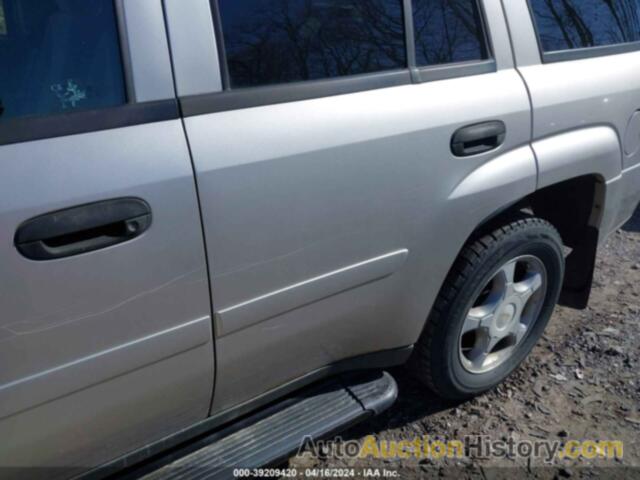 CHEVROLET TRAILBLAZER LS, 1GNDT13S962360383