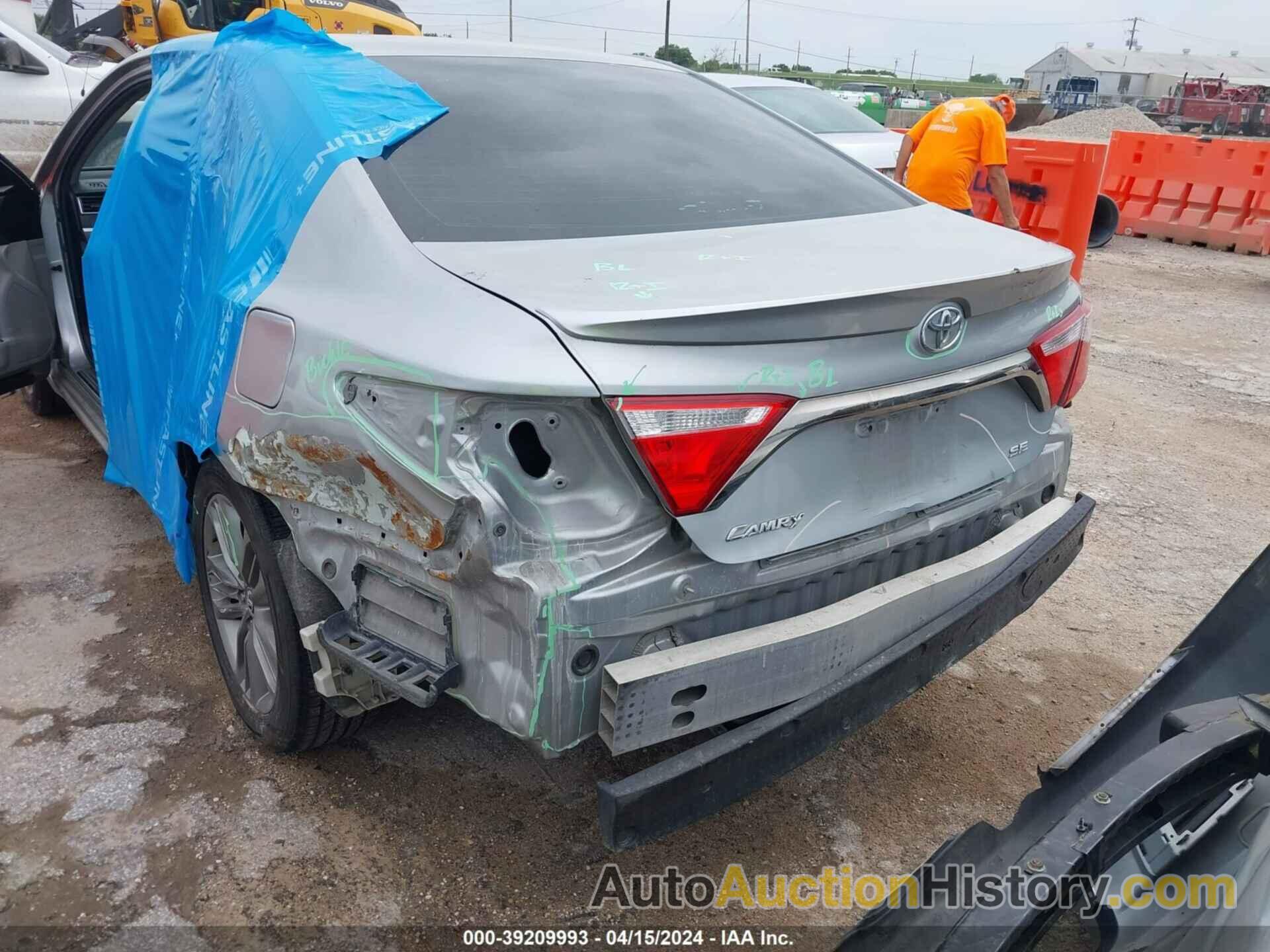 TOYOTA CAMRY SE, 4T1BF1FKXFU040315