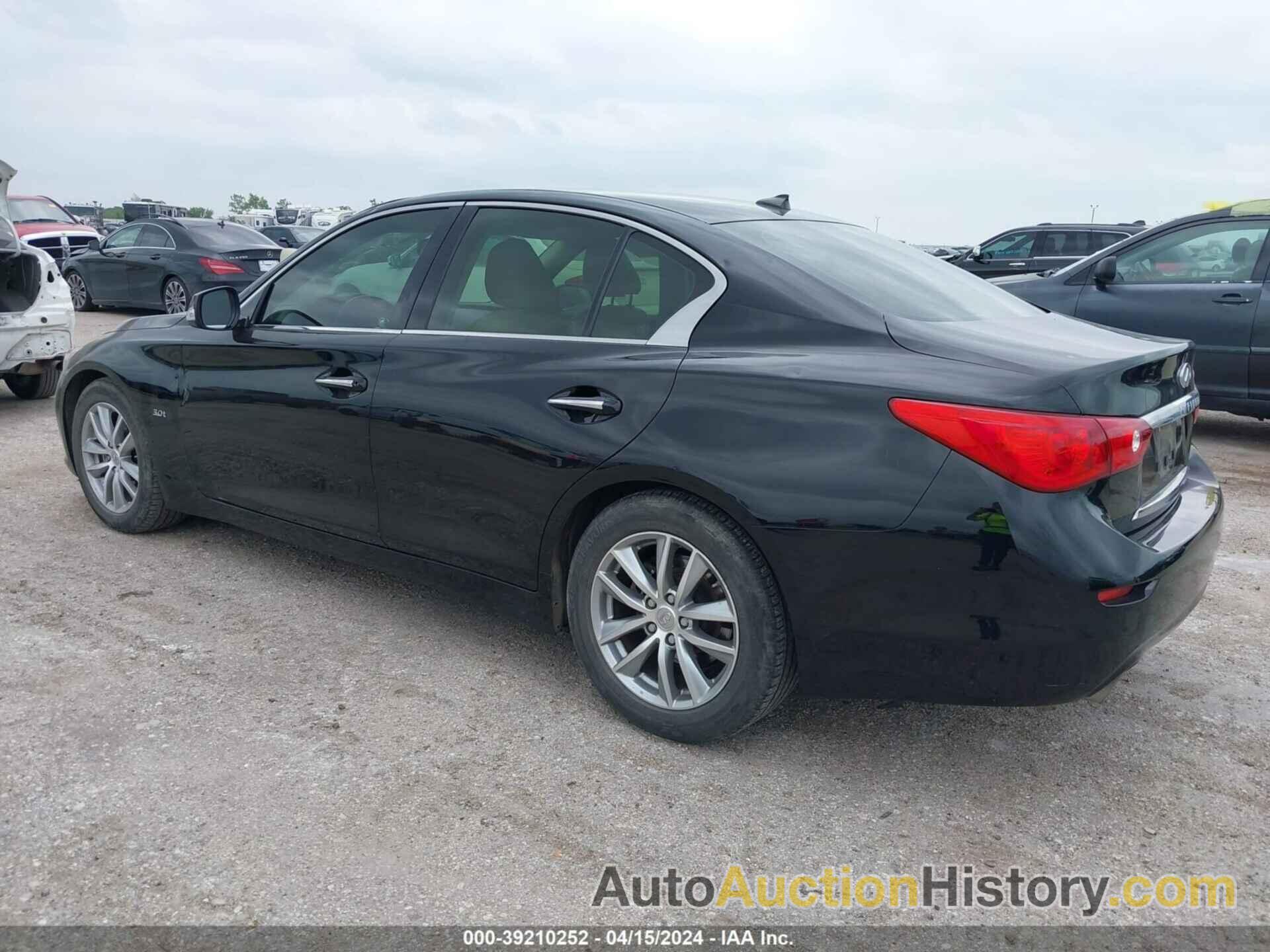 INFINITI Q50 PREMIUM, JN1BV7AP1FM352183