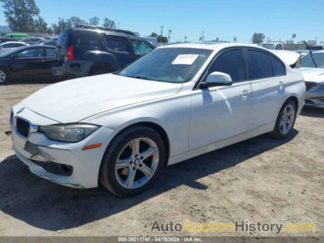 BMW 320 I, WBA3B1G54ENS80592