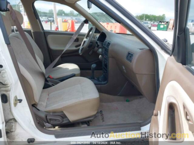 NISSAN SENTRA, JN1EB31P7NU109314