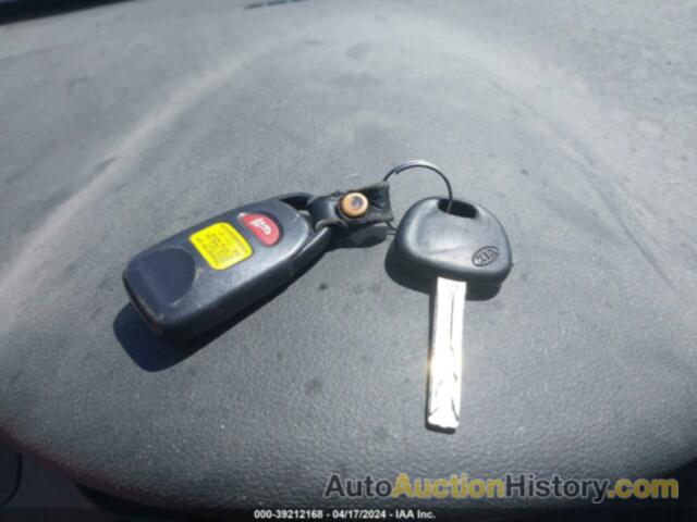 KIA RIO5 LX, KNADH5A32B6762601