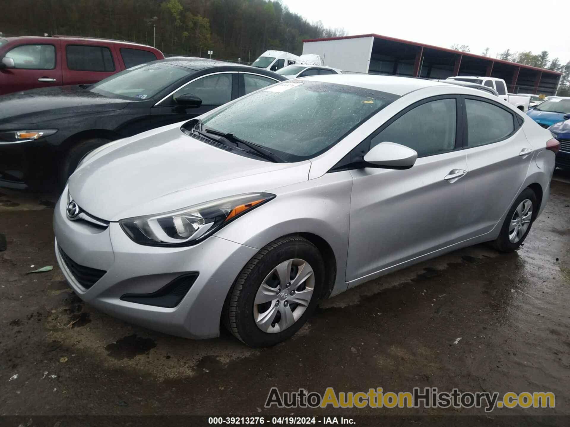 HYUNDAI ELANTRA SE, 5NPDH4AE6GH687977