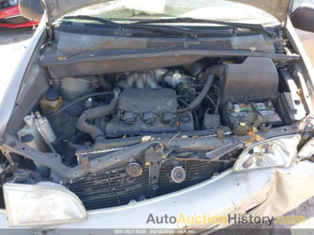 TOYOTA SIENNA LE/XLE, 4T3ZF13C0WU065503