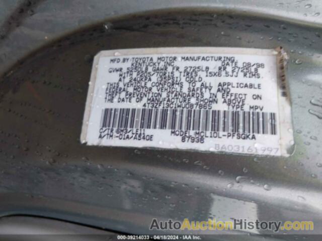 TOYOTA SIENNA LE/XLE, 4T3ZF13C1WU087865