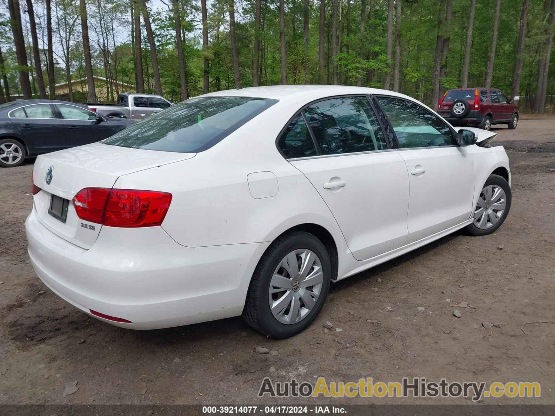 VOLKSWAGEN JETTA SE, 3VWDP7AJ5DM443242