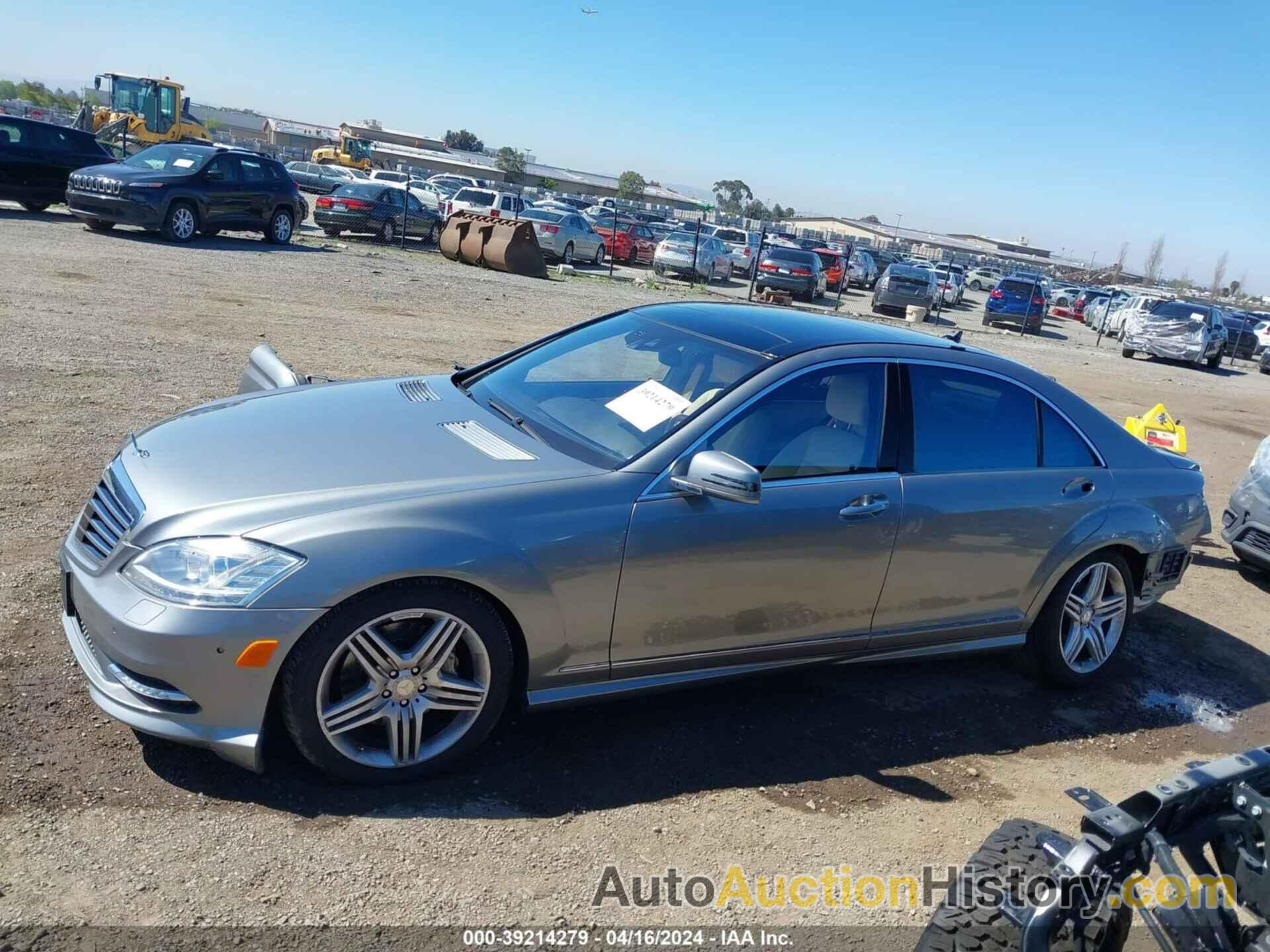 MERCEDES-BENZ S 550, WDDNG7DB4DA517149