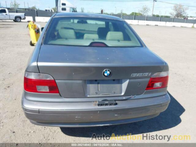 BMW 525IA, WBADT43472GY95363