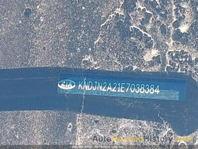 KIA SOUL, KNDJN2A21E7038384