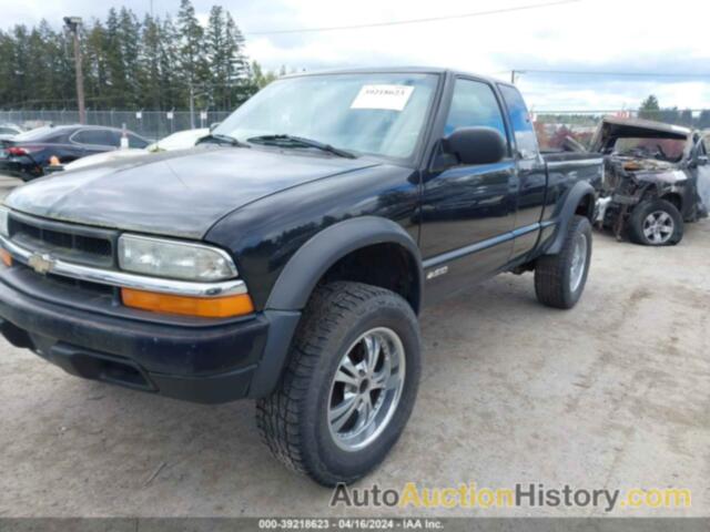 CHEVROLET S-10 LS, 1GCCT19W928245045