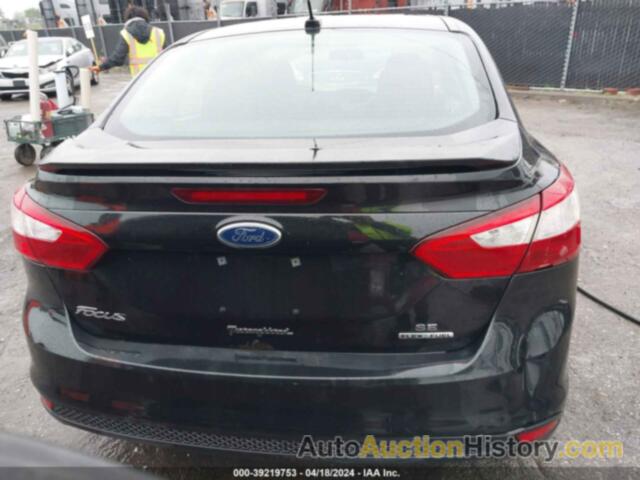 FORD FOCUS SE, 1FAHP3F25CL450339