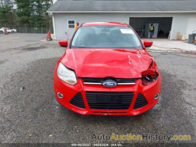 FORD FOCUS SE, 1FAHP3F22CL152282